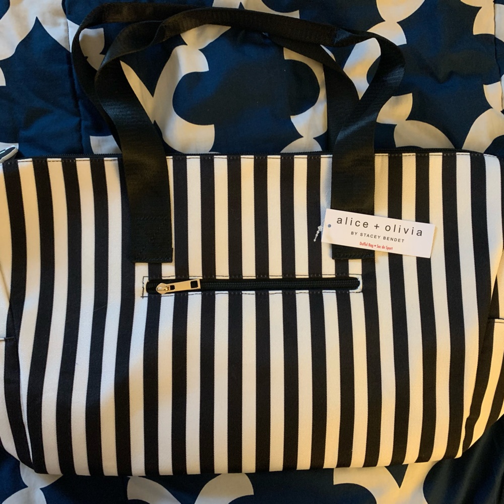 NWT Alice and Olivia duffel bag